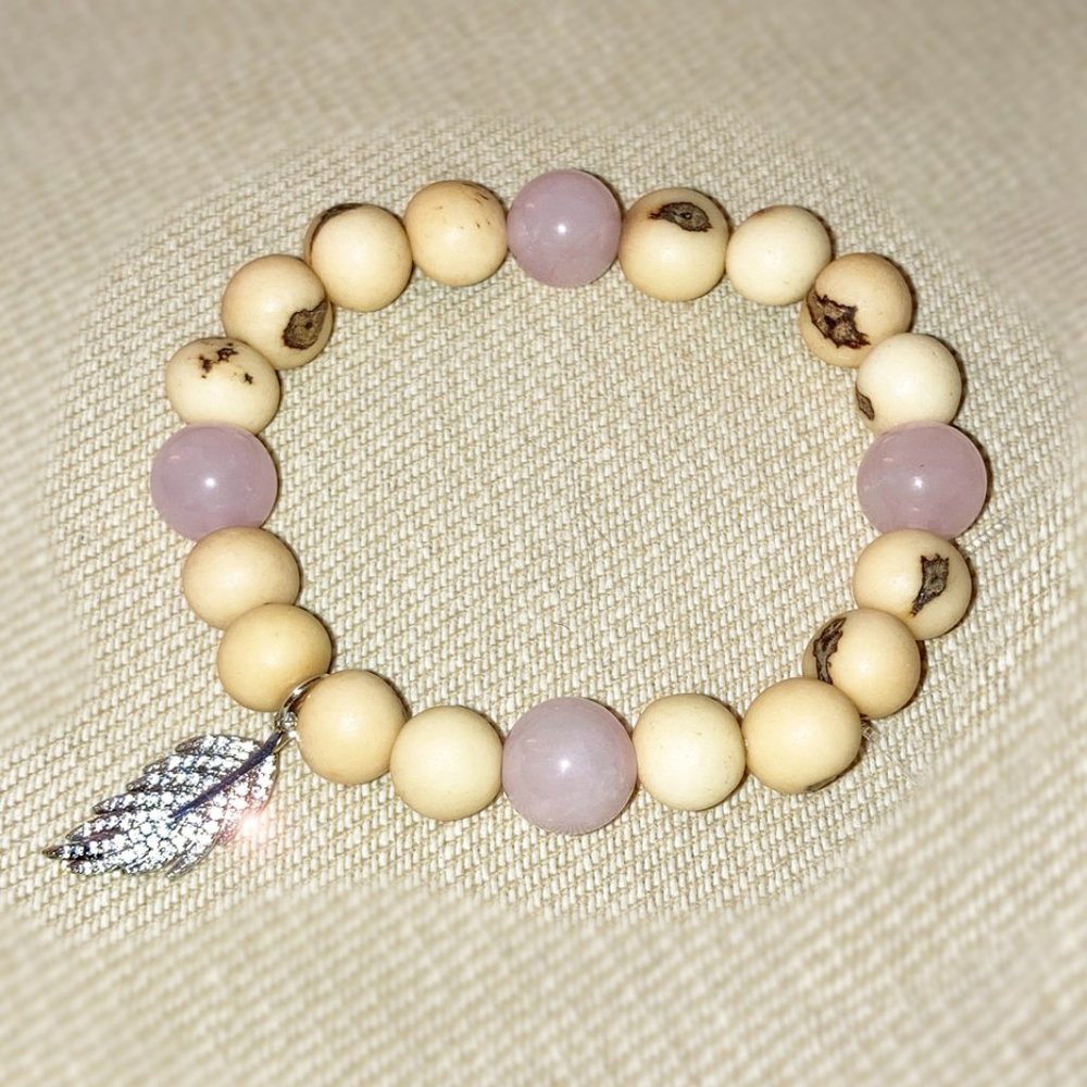 🌱 Organic Acai Rose Quartz Healing Spirit Bracelet with CZ Feather Charm